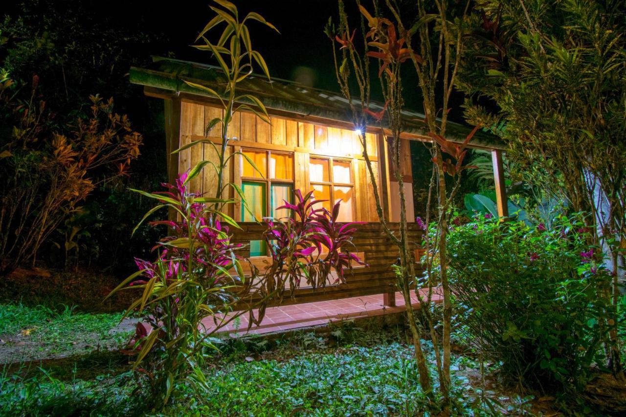 Hosteria Los Cedros De Mindo Kültér fotó